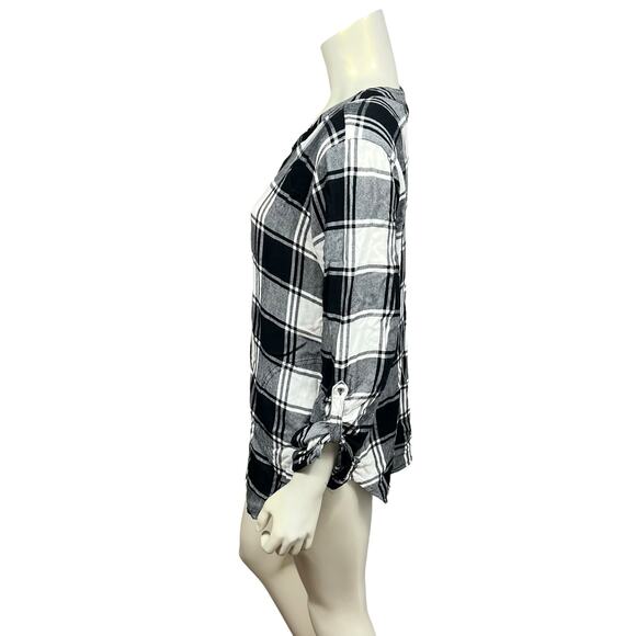 Eddie Bauer XL Black & White Plaid Button-Down Top - Good Condition - Picture 2 of 5